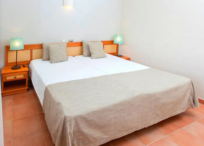 アパートホテル Alfagar Cerro Malpique 3*