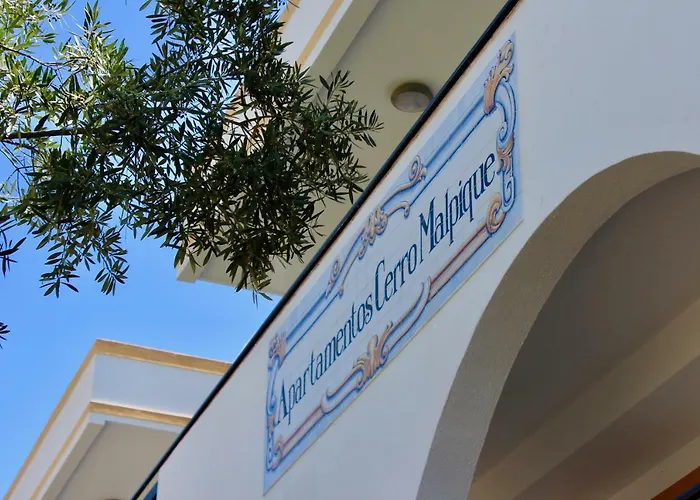 アパートホテル Alfagar Cerro Malpique 3*